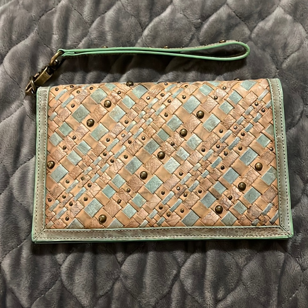 Corral wallet